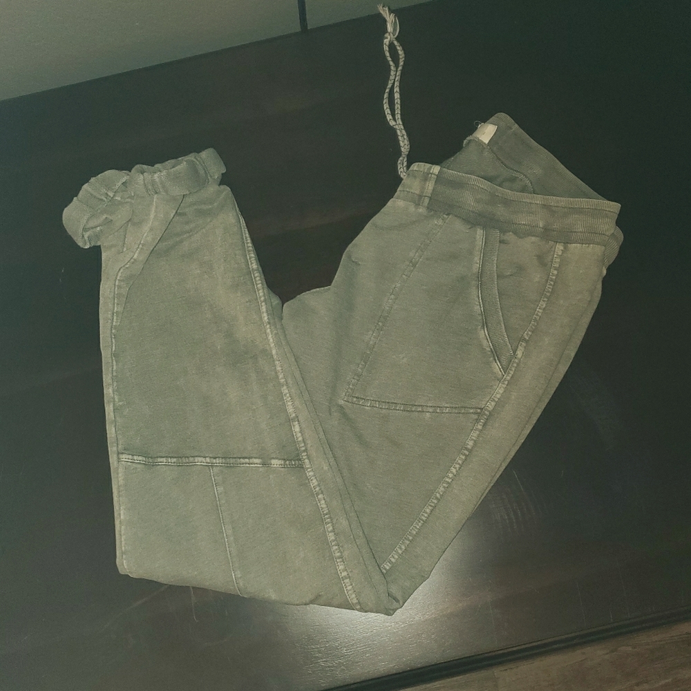 Sweat pants